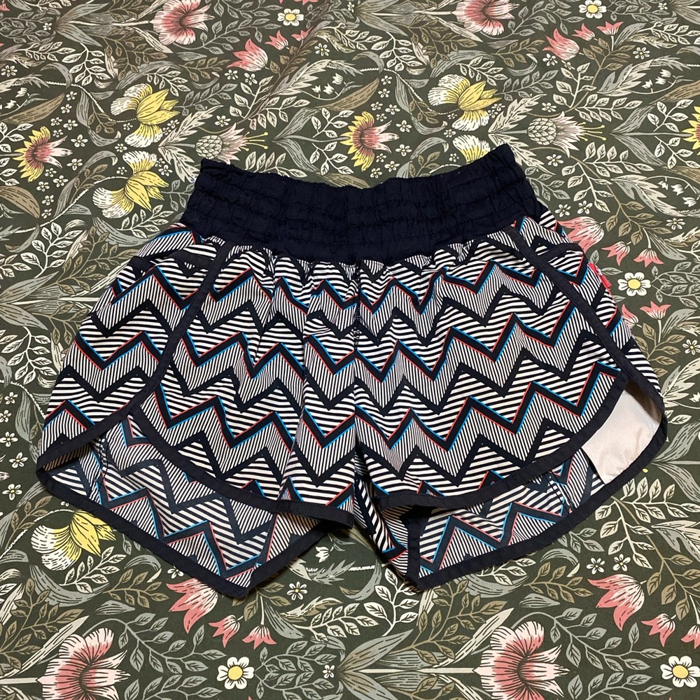 Special Edition “Seawheeze” Run Speed Short